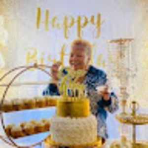 Meet your Posher, Ernestine